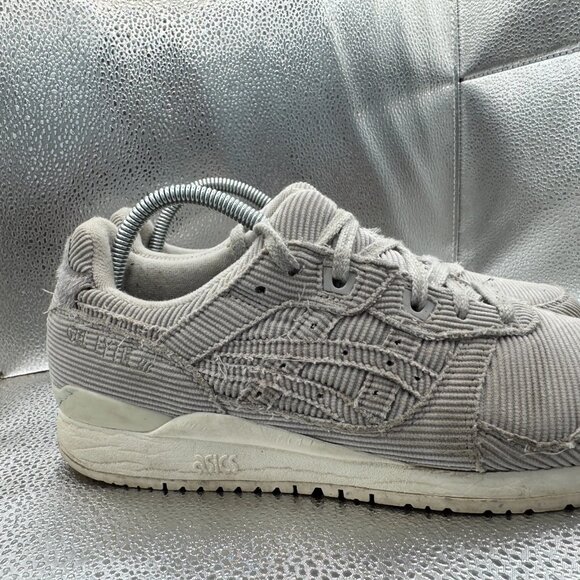 Size 9 Asics Gel Lyte 3‎ Womens Corduroy Oyster Grey Athletic Sneaker 1202A076 - Picture 2 of 12